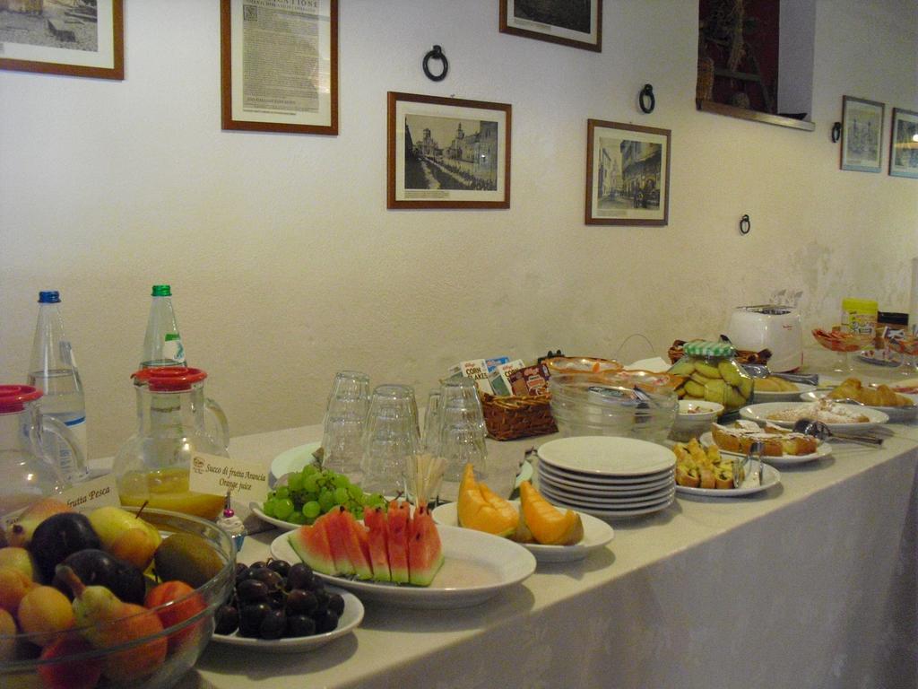 Agriturismo La Lupa Madonna della Provvidenza Bagian luar foto